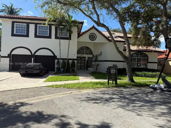 $1,300,000 | 15106 Northwest 89th Court, Miami Lakes, FL 33018