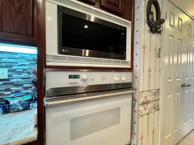 $2,300 | 9303 Bent Spur Lane, Houston, TX 77064