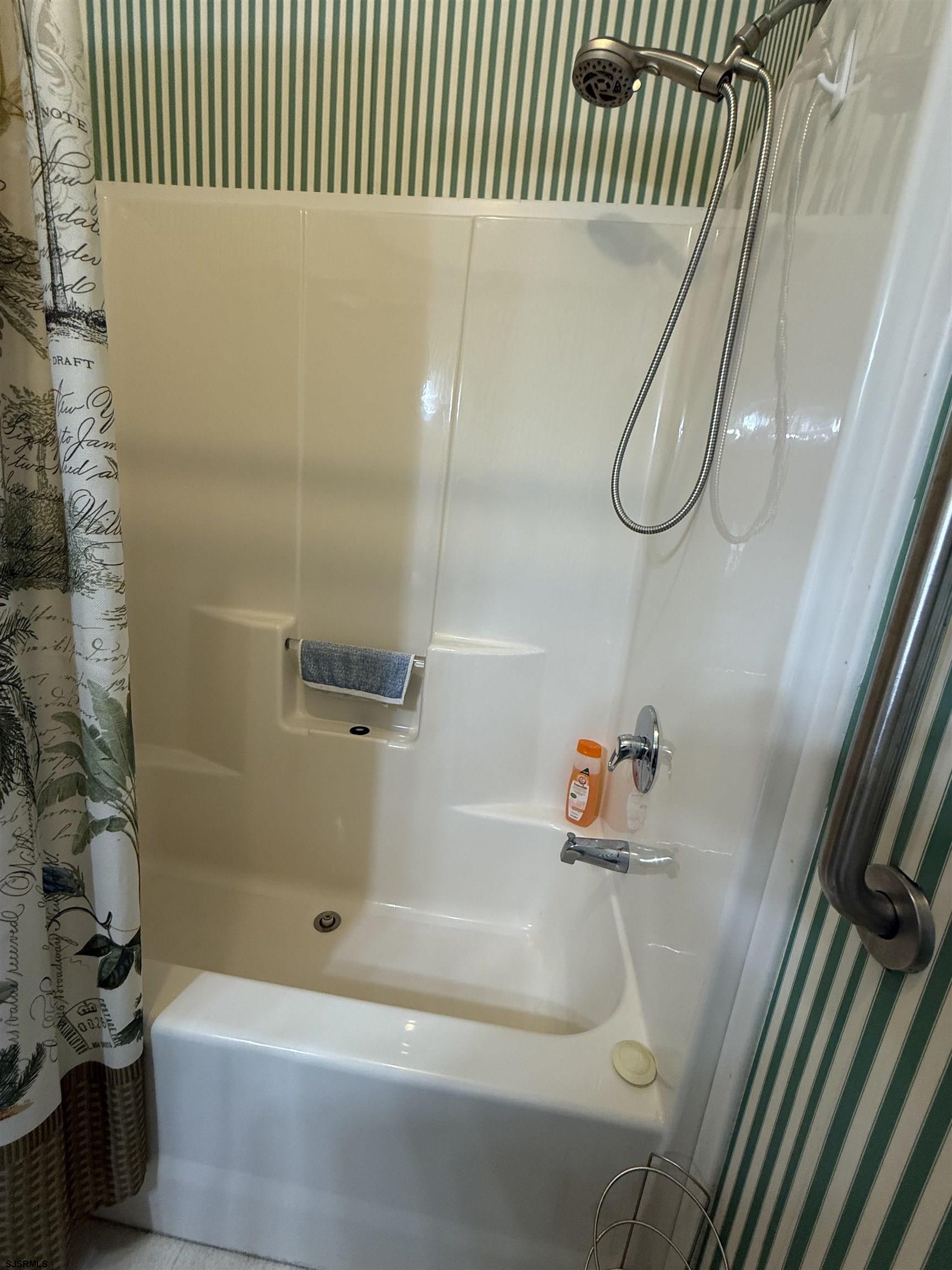 141 Country Lane Buena, NJ 08310 - Photo 13 of 24 a bathroom with a bathtub and shower