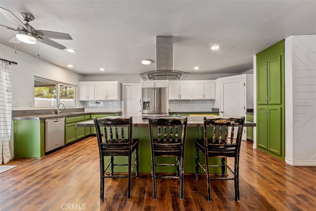 16248 St Timothy Road Apple Valley, CA 92307 - Photo 2 of 58 Gallery Image 2