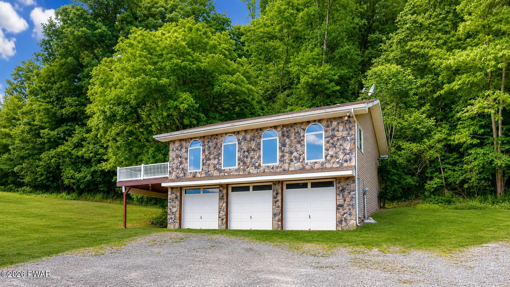 104 Masthope Plank Road Lackawaxen, PA 18435 - Photo 11 of 189