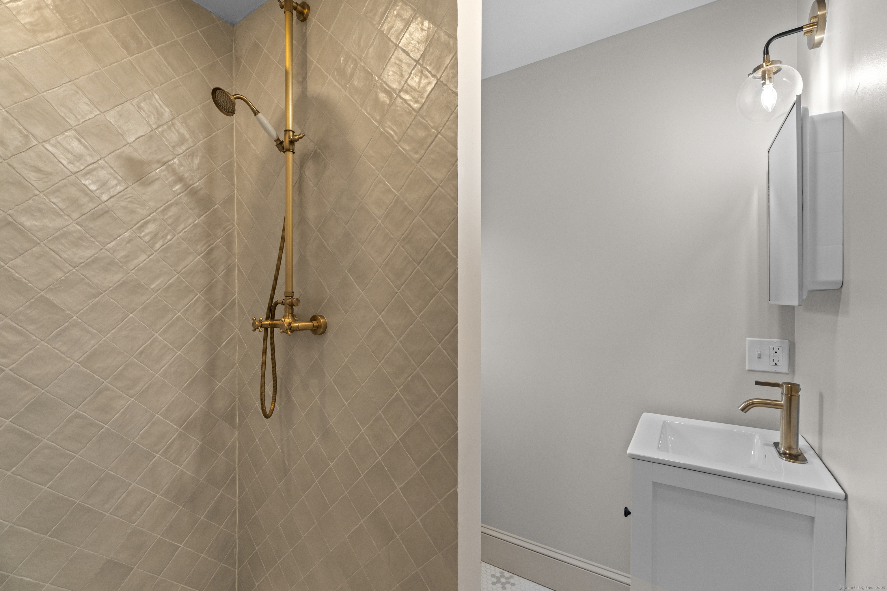 119 Westwood Road New Haven, CT 06515 - Photo 29 of 40 a bathroom with a shower