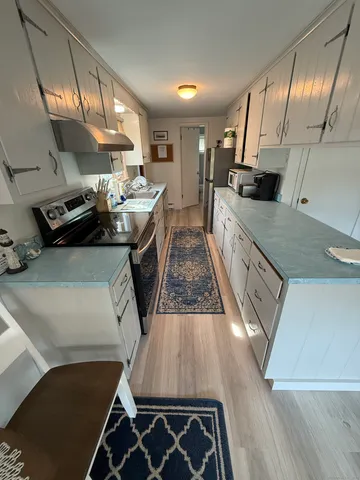 $1,700 | 2 Reed Avenue, Waterford, CT 06385