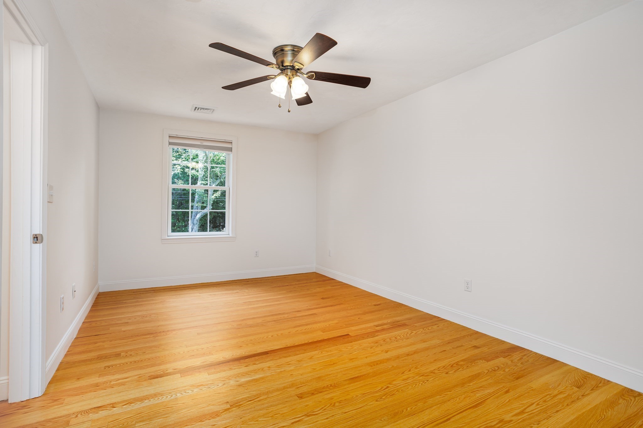662 Old Harvard Road Boxborough, MA 01719 - Photo 17 of 34 Gallery Image 17