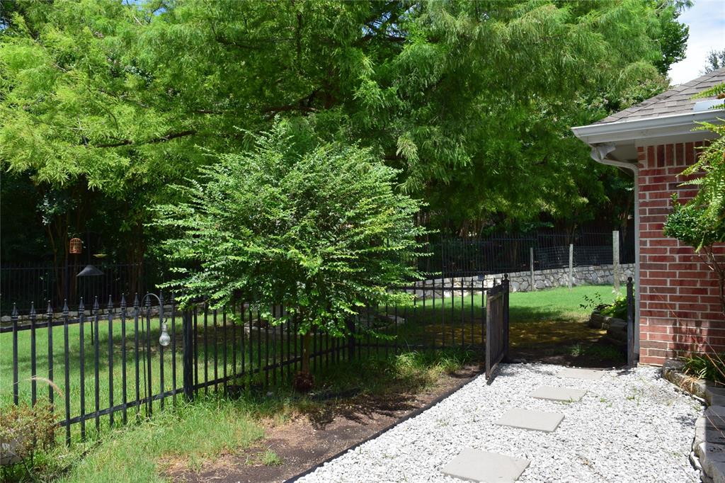 4201 Glistening Spring Rowlett, TX 75088 - Photo 28 of 33