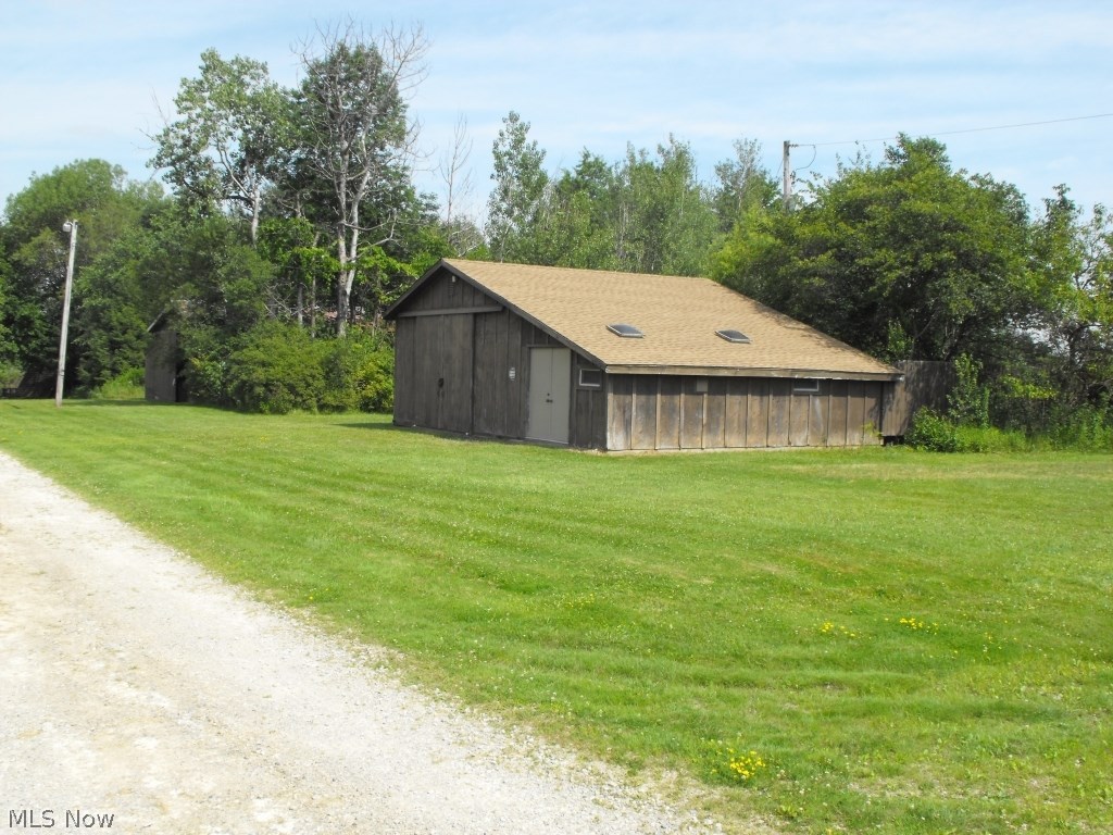 11709 Old State Road Chardon, OH 44024 - Photo 20 of 23