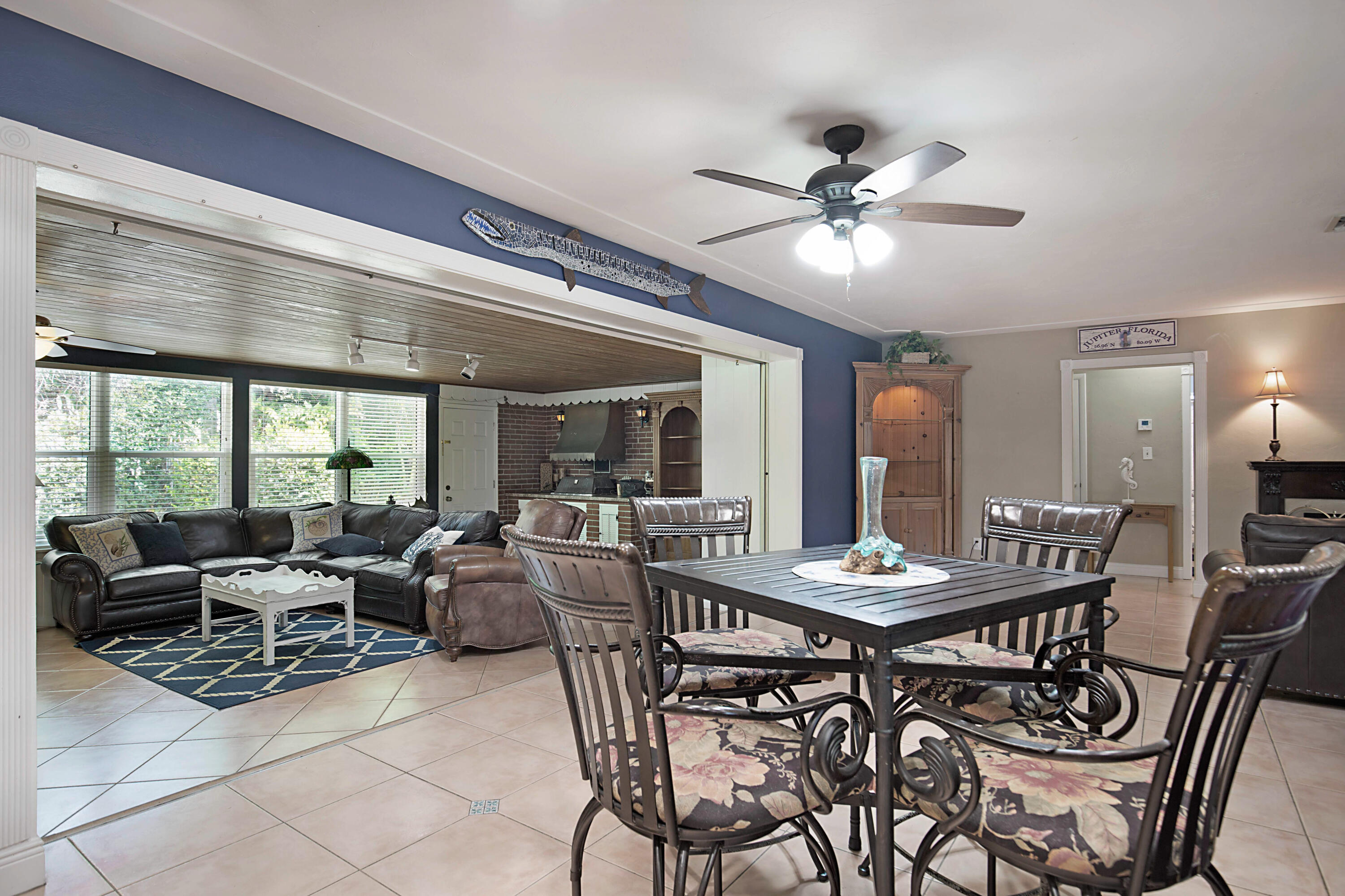 233 West Riverside Drive Jupiter, FL 33469 - Photo 8 of 38 233 W Riverside Drive-7