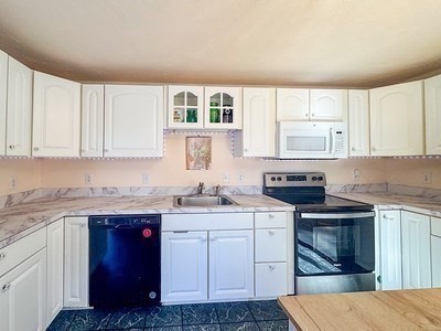 55 Macombers Way Marshfield, MA 02050 - Photo 8 of 38