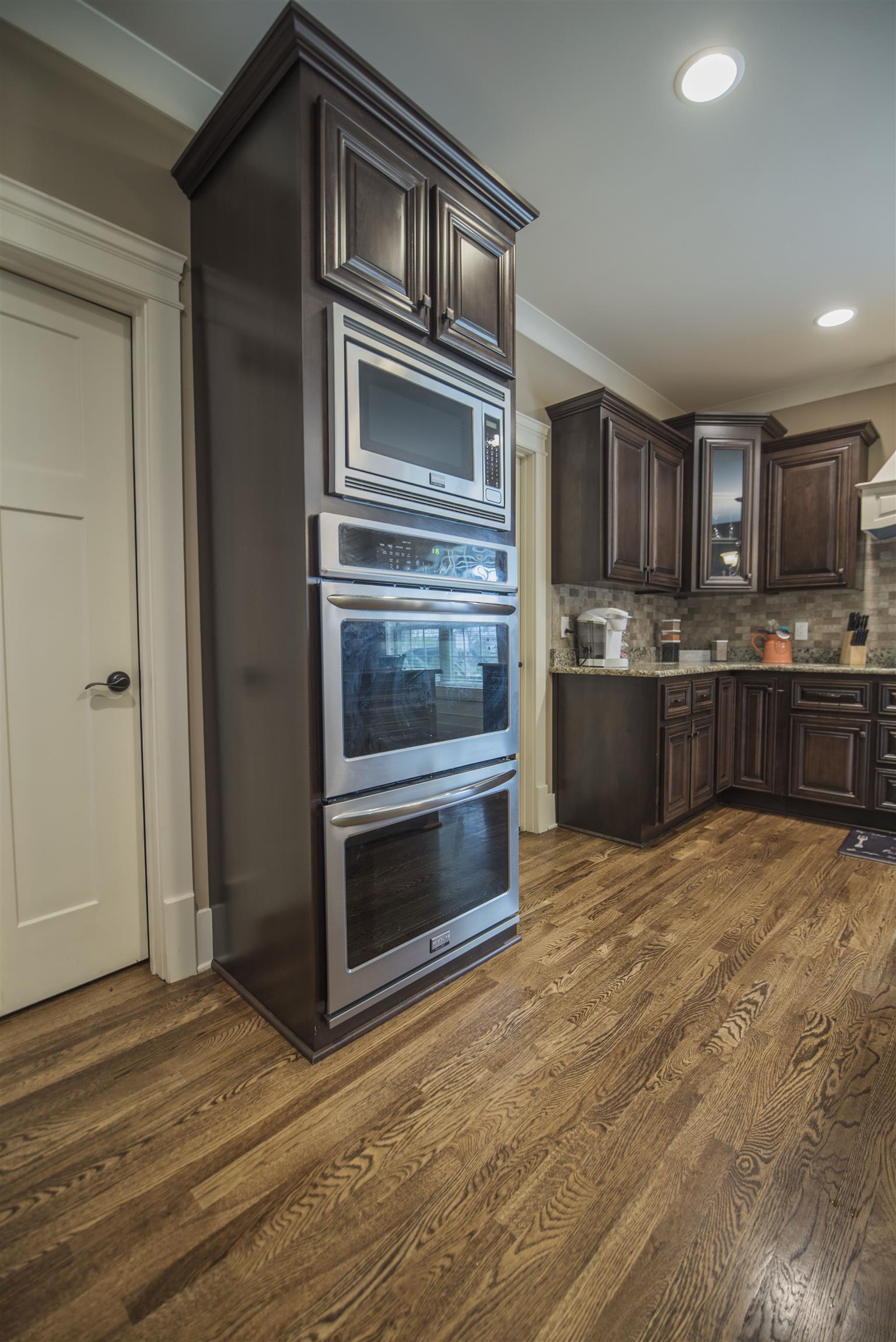 8160 Mona Road Murfreesboro, TN 37129 - Photo 11 of 29 DOUBLE OVEN!