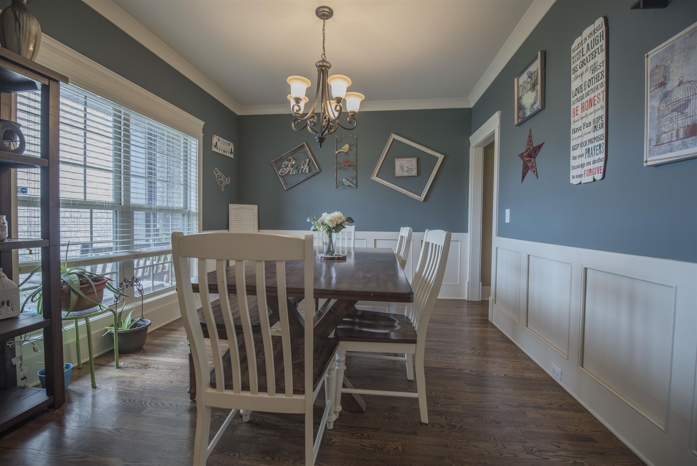 8160 Mona Road Murfreesboro, TN 37129 - Photo 3 of 29 This formal dining room is on the left after entering the front door