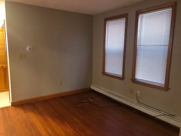 $2,900 | 68 Maverick Street, Unit 2, Chelsea, MA 02150