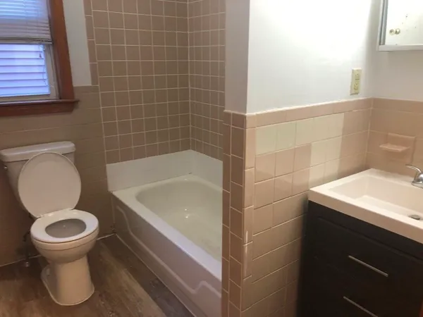 $2,900 | 68 Maverick Street, Unit 2, Chelsea, MA 02150