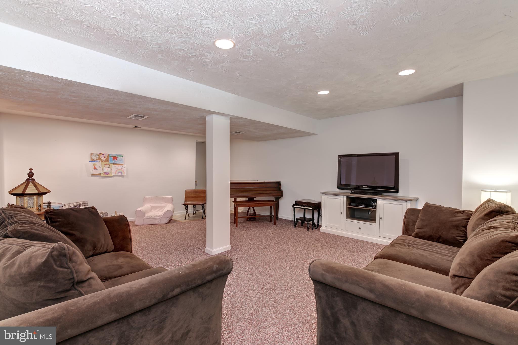 301 Harrington Road Havertown, PA 19083 - Photo 31 of 45