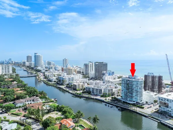 $5,300 | 3411 Indian Creek Drive, Unit LPH1401, Miami Beach, FL 33140