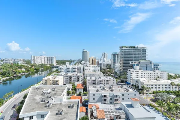 $5,300 | 3411 Indian Creek Drive, Unit LPH1401, Miami Beach, FL 33140