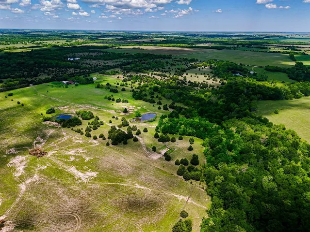 $600,000 | 3365 County Road 3365, Ladonia, TX 75449