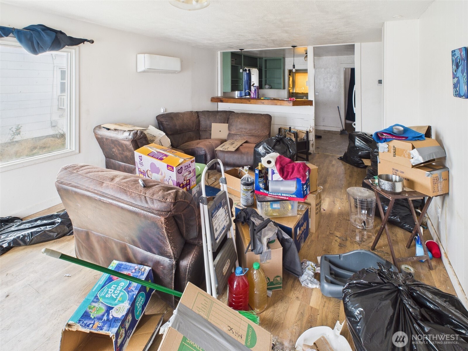 205 East Broadway Avenue Ritzville, WA 99169 - Photo 4 of 14 a living room with furniture and a wooden floor