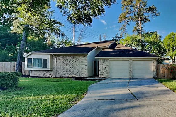 $1,945 | 22303 Mosswillow Lane, Tomball, TX 77375