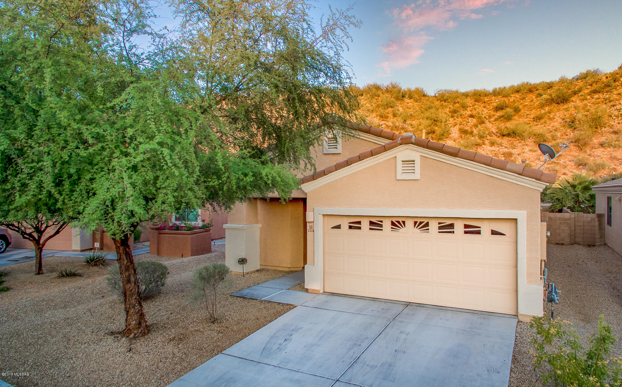 2340 East Ram Rock Road Oro Valley, AZ 85737 - Photo 2 of 34