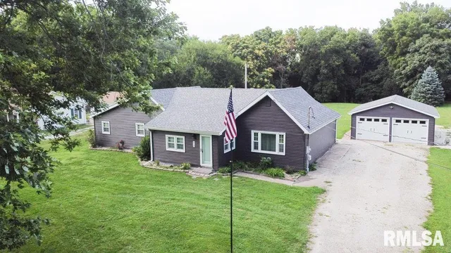 $169,000 | 614 East 8th Street, St. David, IL 61563