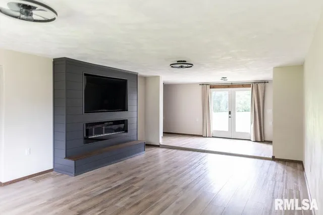 $169,000 | 614 East 8th Street, St. David, IL 61563