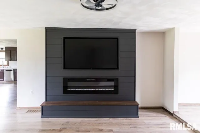 $169,000 | 614 East 8th Street, St. David, IL 61563