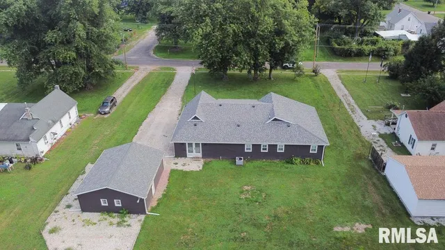 $169,000 | 614 East 8th Street, St. David, IL 61563