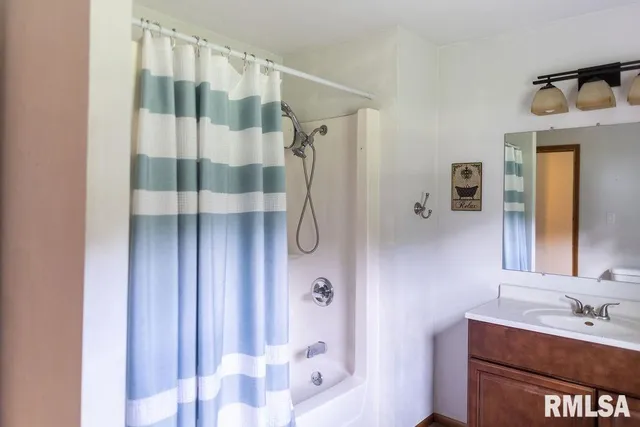 $169,000 | 614 East 8th Street, St. David, IL 61563