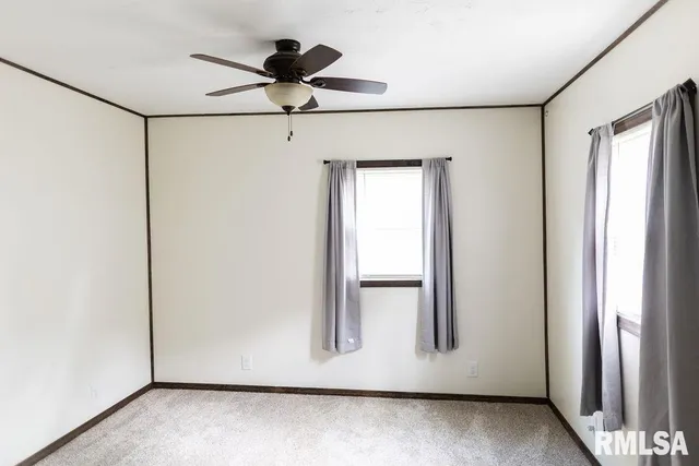 $169,000 | 614 East 8th Street, St. David, IL 61563