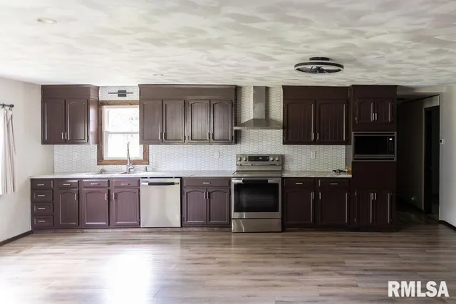 $169,000 | 614 East 8th Street, St. David, IL 61563