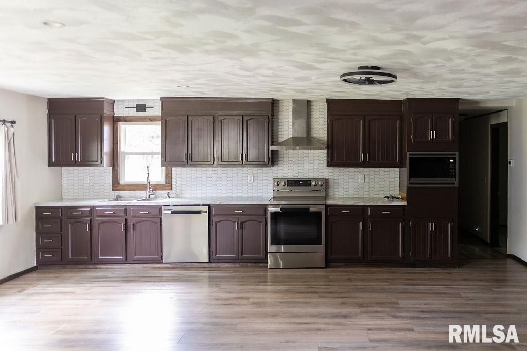 614 East 8th Street St. David, IL 61563 - Photo 7 of 52