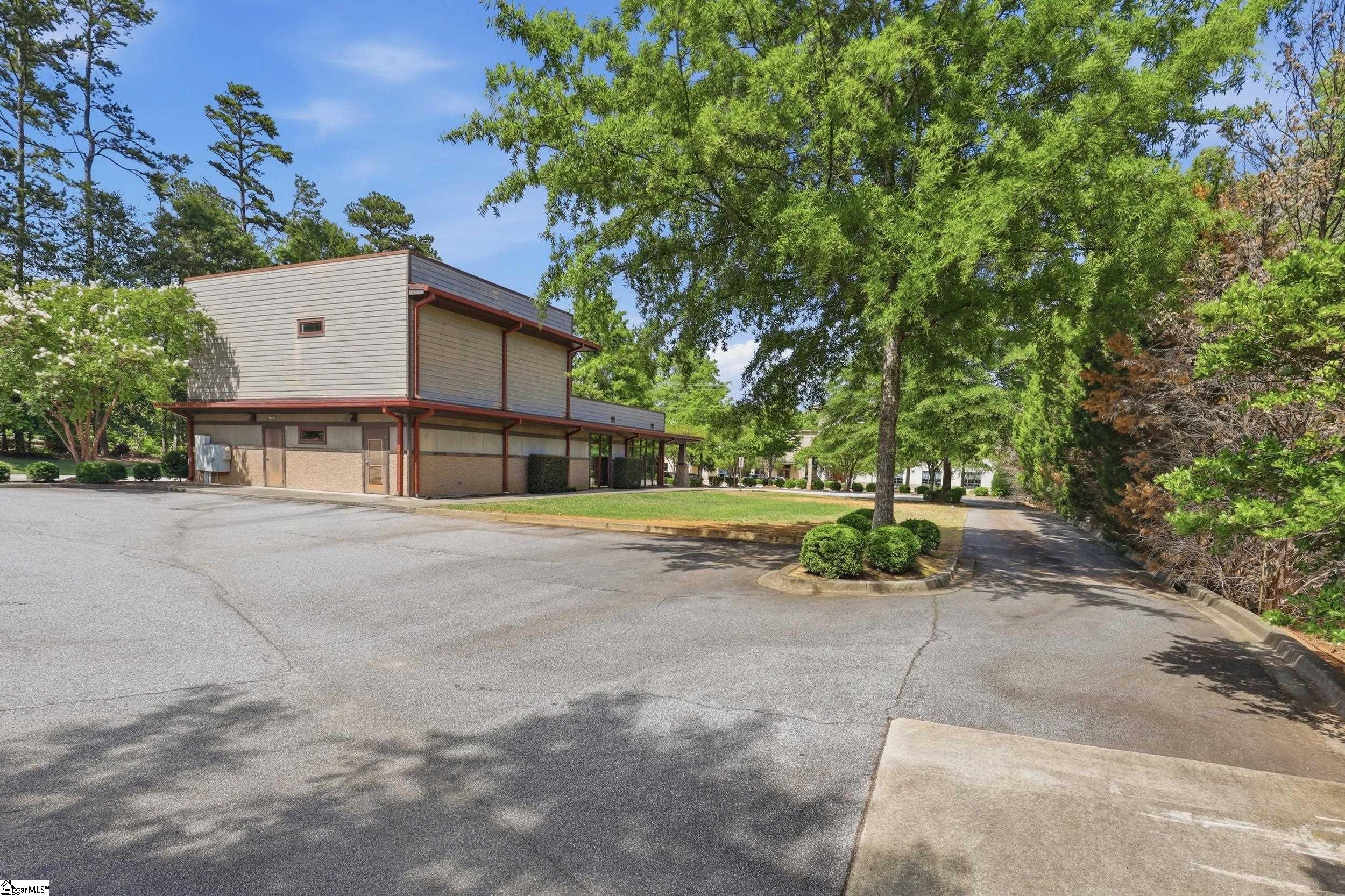 142 Mall Connector Road Greenville, SC 29607 - Photo 13 of 27