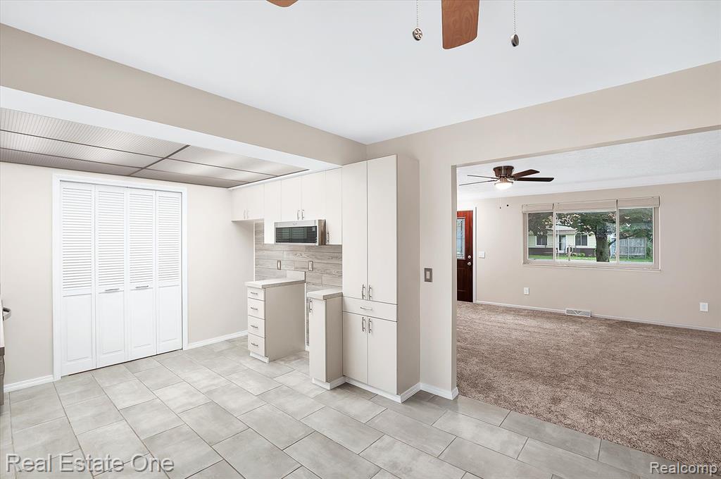 2550 Longview Avenue Rochester Hills, MI 48307 - Photo 14 of 40