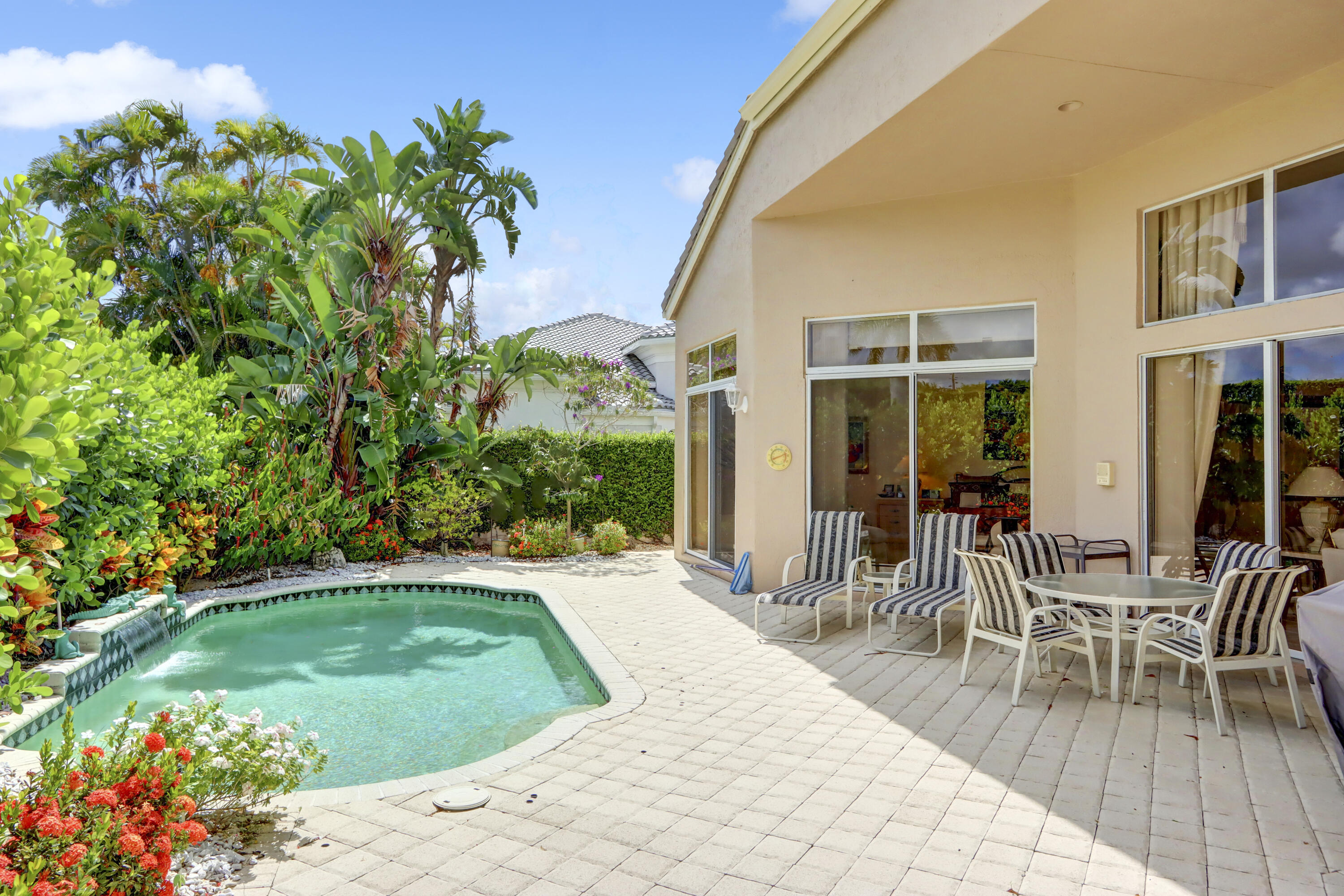 6553 Somerset Circle Boca Raton, FL 33496 - Photo 21 of 22 Patio-Pool - 2
