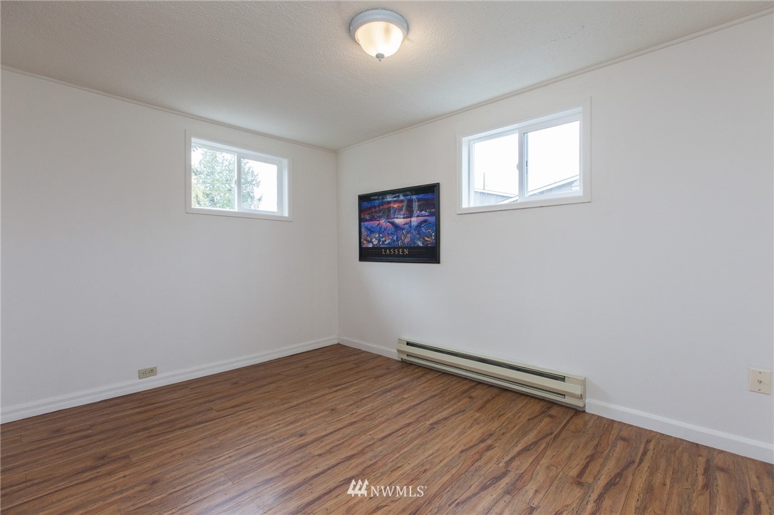 16517 108th Avenue Southeast Renton, WA 98055 - Photo 14 of 25 Gallery Image 14