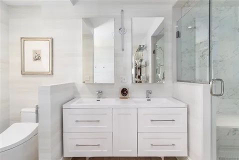 $3,200,000 | 24 Brown And Howard Wharf, Unit 301, Newport, RI 02840