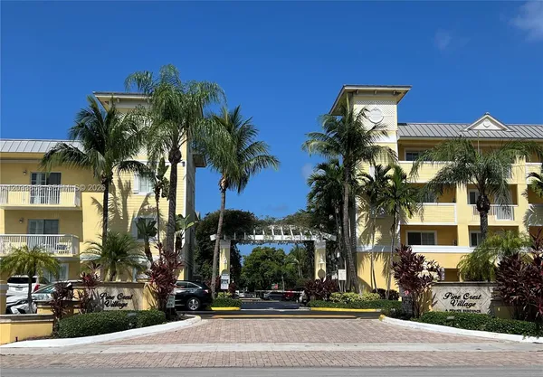 $2,400 | 151 Northeast 16th Avenue, Unit 174, Fort Lauderdale, FL 33301