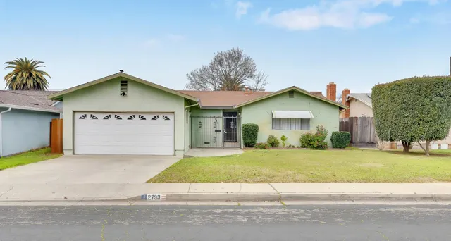 $319,000 | 2733 10th Avenue, Merced, CA 95340