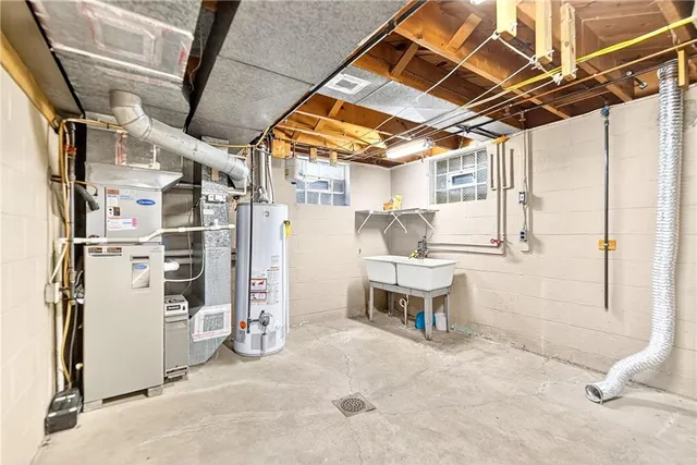 $259,900 | 14223 Roberta Drive, Unit 5, Irwin, PA 15642