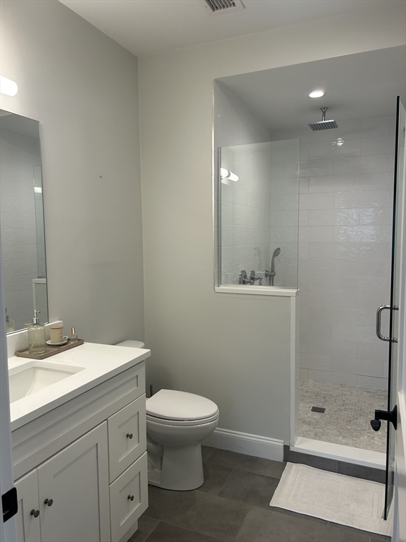 35 Chestnut Street, Unit 2 Wakefield, MA 01880 - Photo 12 of 14