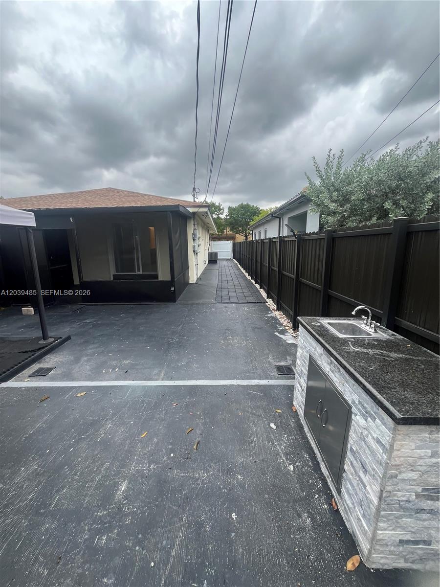 28 East 20th Street, Unit 1 Hialeah, FL 33010 - Photo 12 of 14