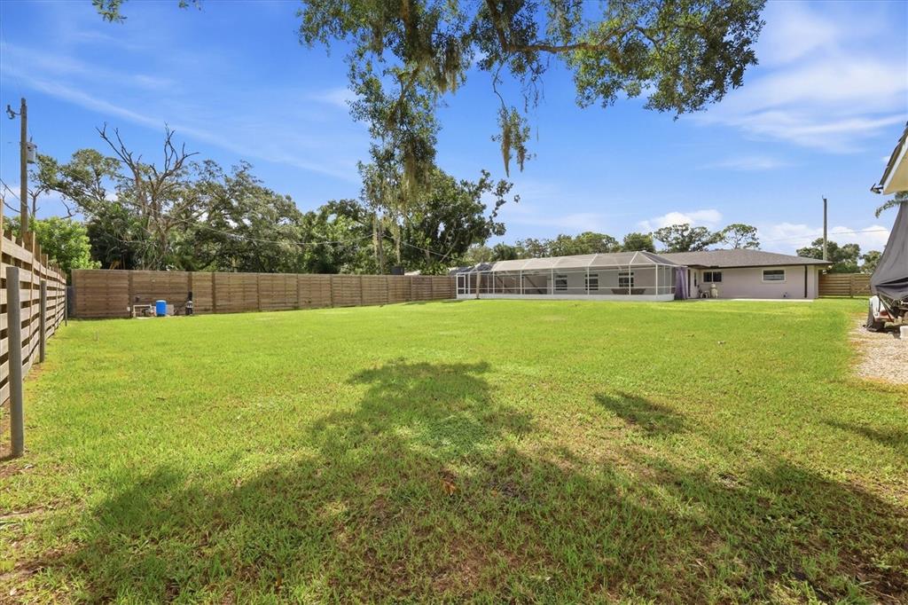 5605 Sawgrass Road Sarasota, FL 34232 - Photo 37 of 57 Gallery Image 37