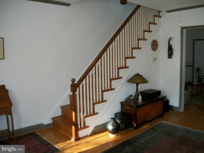 3310 Cedarhurst Road Baltimore, MD 21214 - Photo 3 of 28 Interior (General)