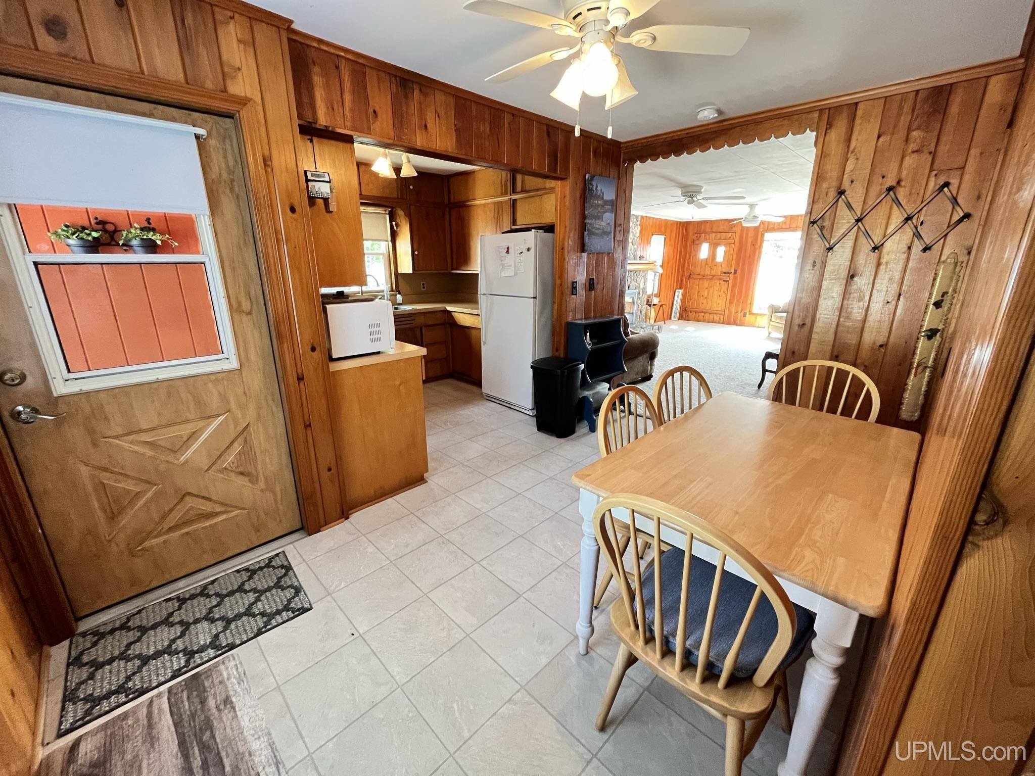 869 N East Gulliver Lake Road Gulliver, MI 49840 - Photo 14 of 44