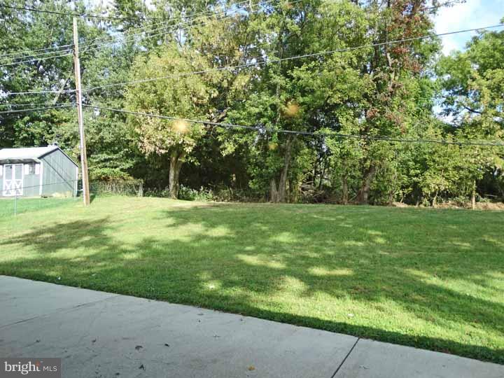 11 Halfturn Road Levittown, PA 19056 - Photo 24 of 24 Exterior