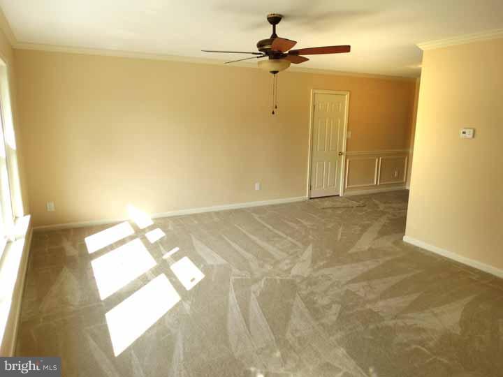 11 Halfturn Road Levittown, PA 19056 - Photo 4 of 24 Living Room