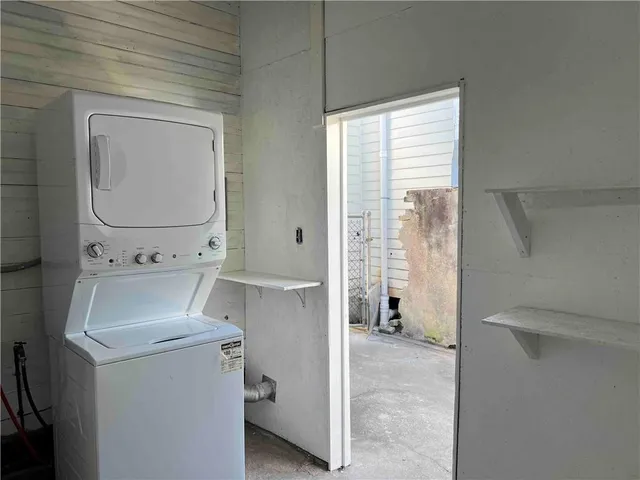 $1,500 | 2523 Rousseau Street, New Orleans, LA 70130