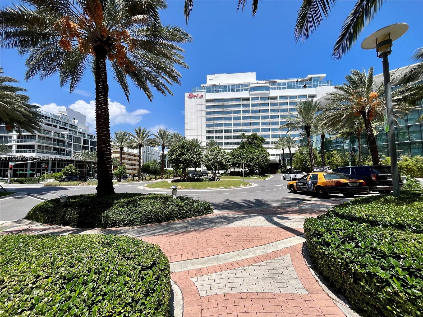2899 Collins Avenue, Unit 810 Miami Beach, FL 33140 - Photo 22 of 36