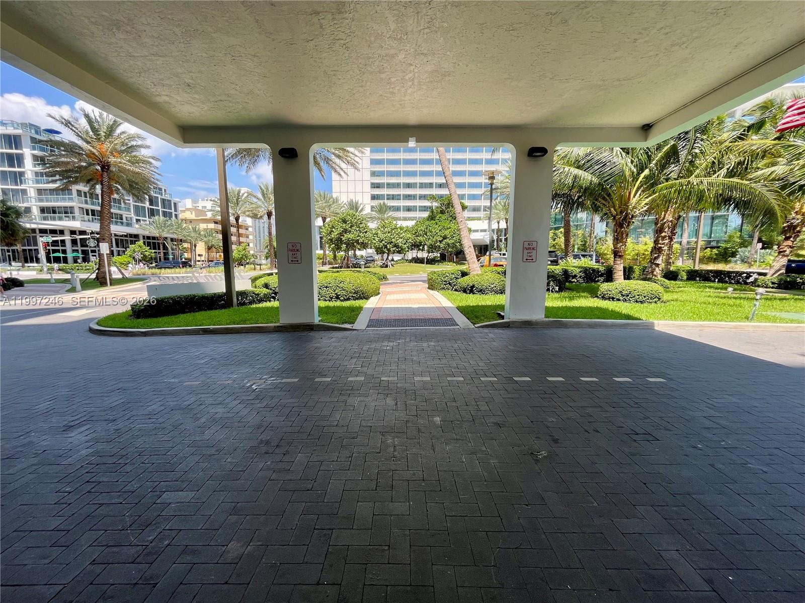 2899 Collins Avenue, Unit 810 Miami Beach, FL 33140 - Photo 24 of 36