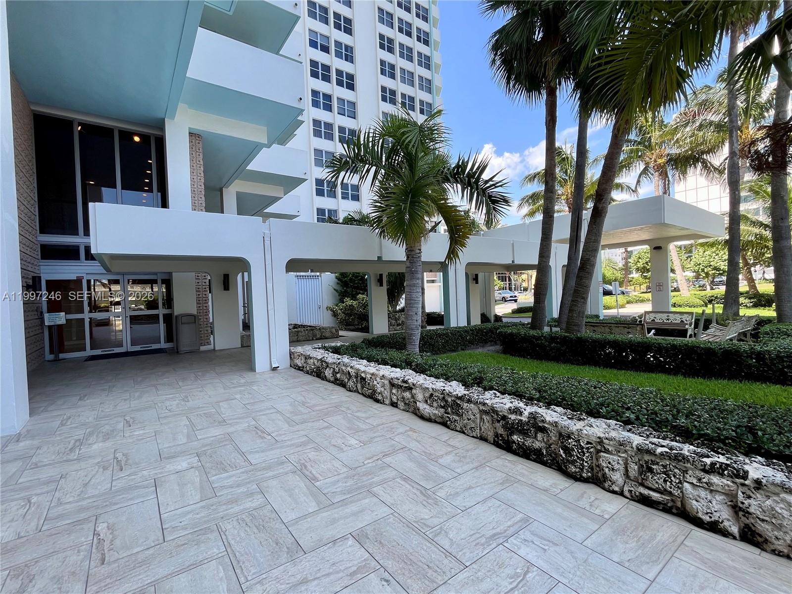 2899 Collins Avenue, Unit 810 Miami Beach, FL 33140 - Photo 26 of 36